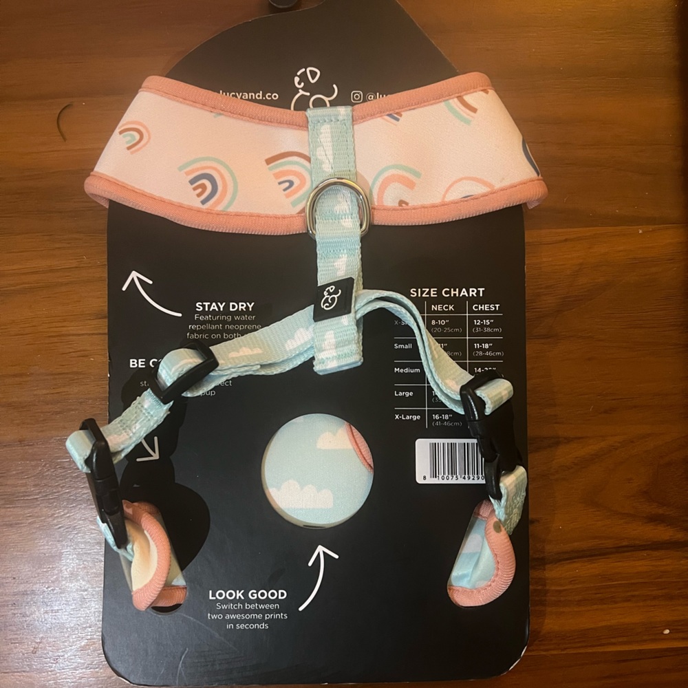 Lucy & Co. Medium reversible dog harness